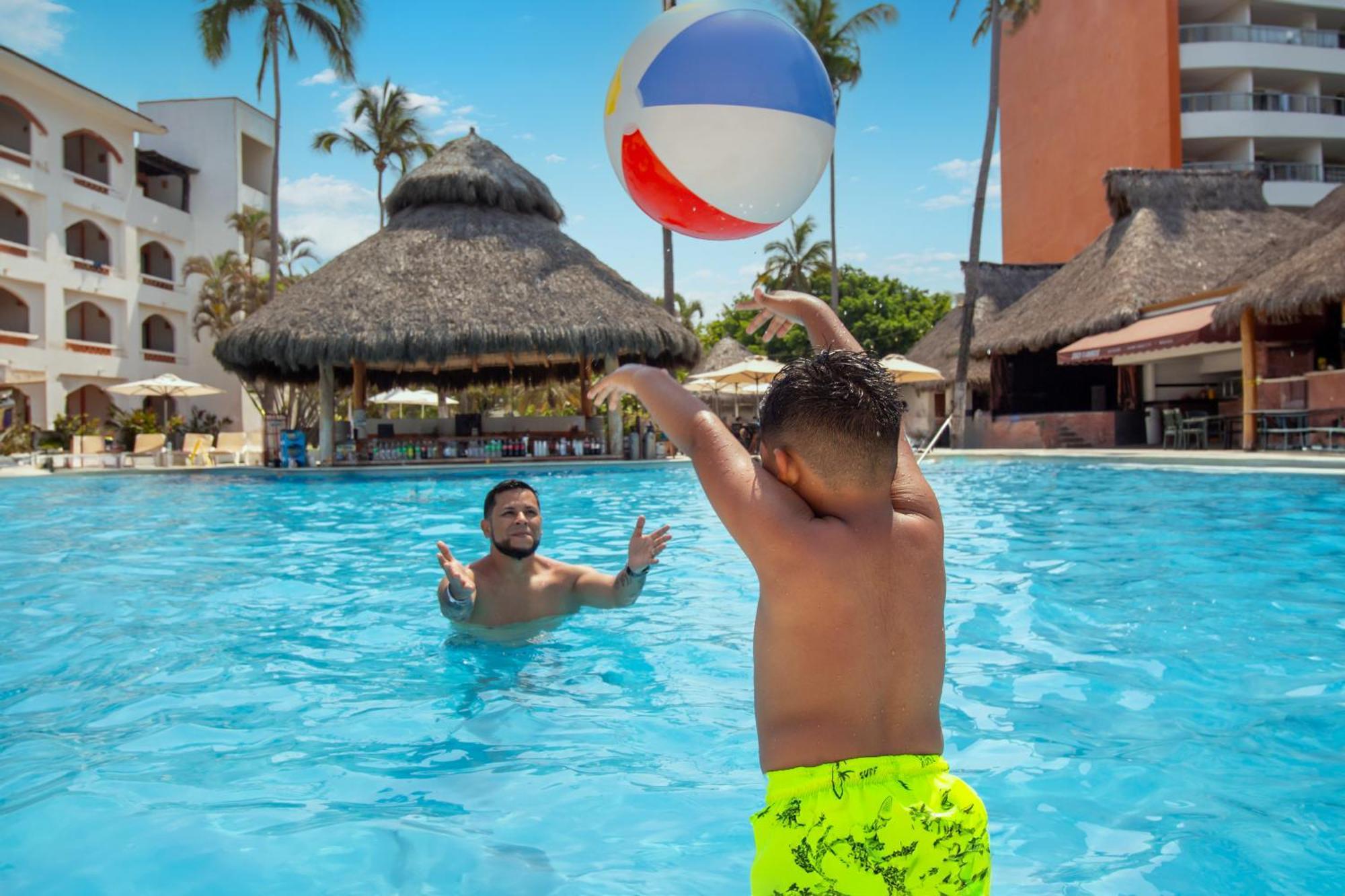 พลาซา เปลิกาโนส คลับ บีช รีสอร์ต Hotel ปูแอร์โตบาญาร์ตา ภายนอก รูปภาพ