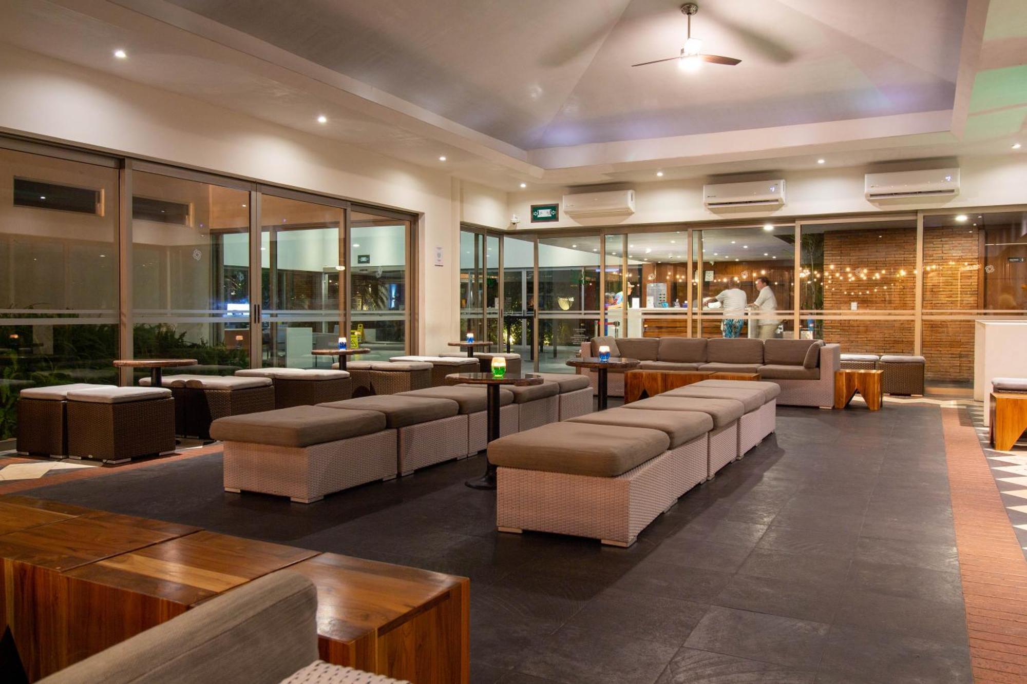 พลาซา เปลิกาโนส คลับ บีช รีสอร์ต Hotel ปูแอร์โตบาญาร์ตา ภายนอก รูปภาพ