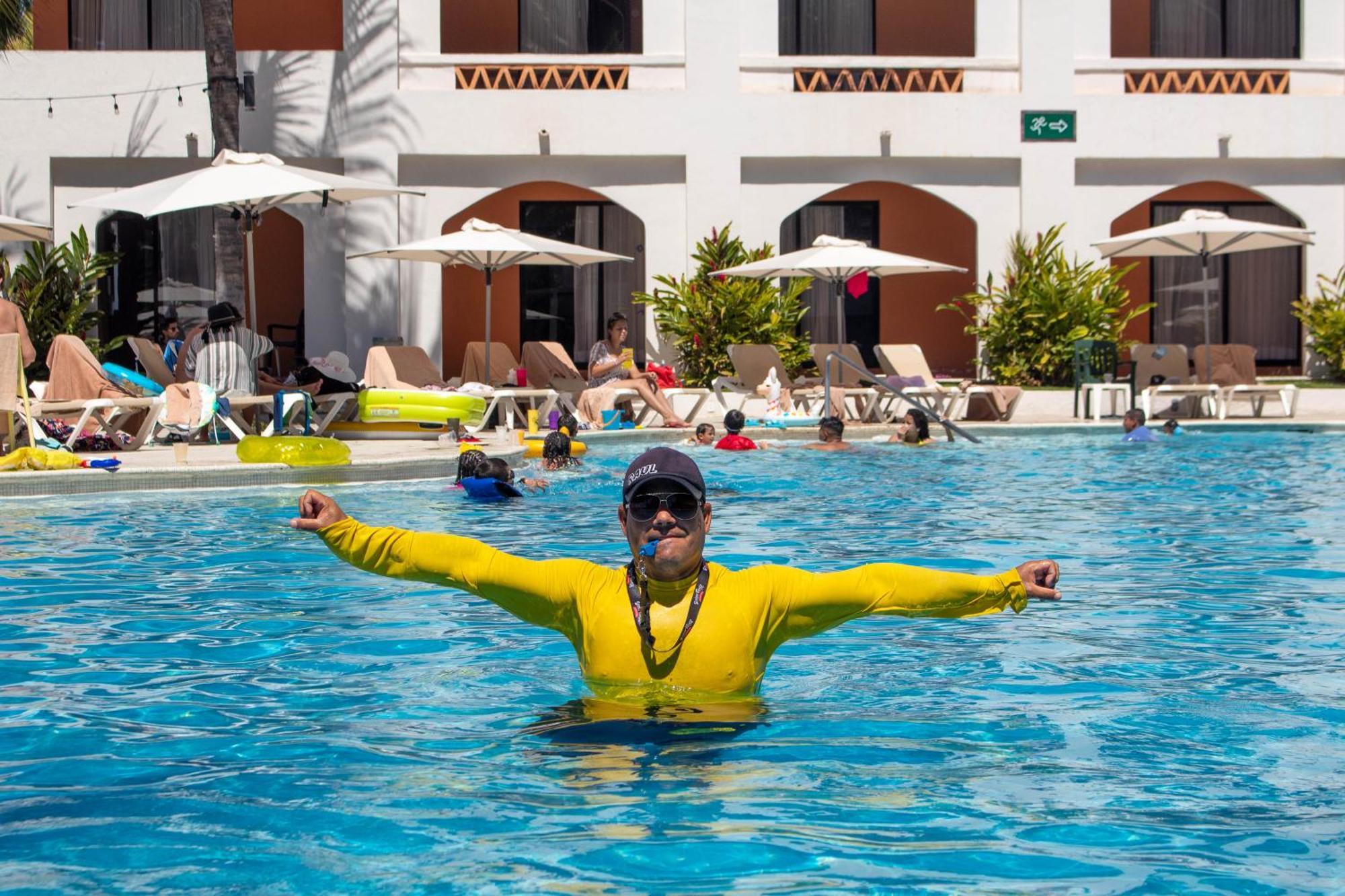 พลาซา เปลิกาโนส คลับ บีช รีสอร์ต Hotel ปูแอร์โตบาญาร์ตา ภายนอก รูปภาพ