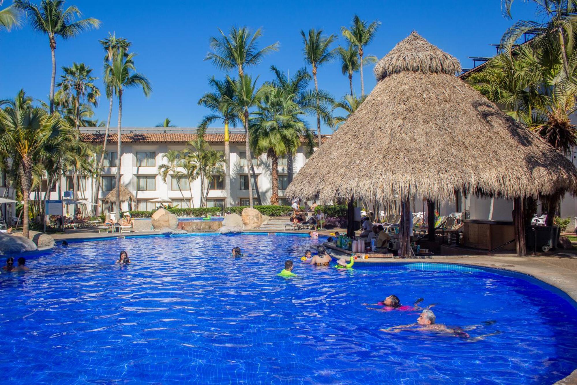 พลาซา เปลิกาโนส คลับ บีช รีสอร์ต Hotel ปูแอร์โตบาญาร์ตา ภายนอก รูปภาพ